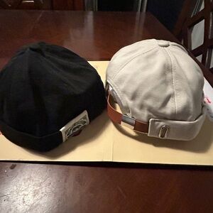 2 pieces Men's Black and Beige Casual Caps with Leather Strap